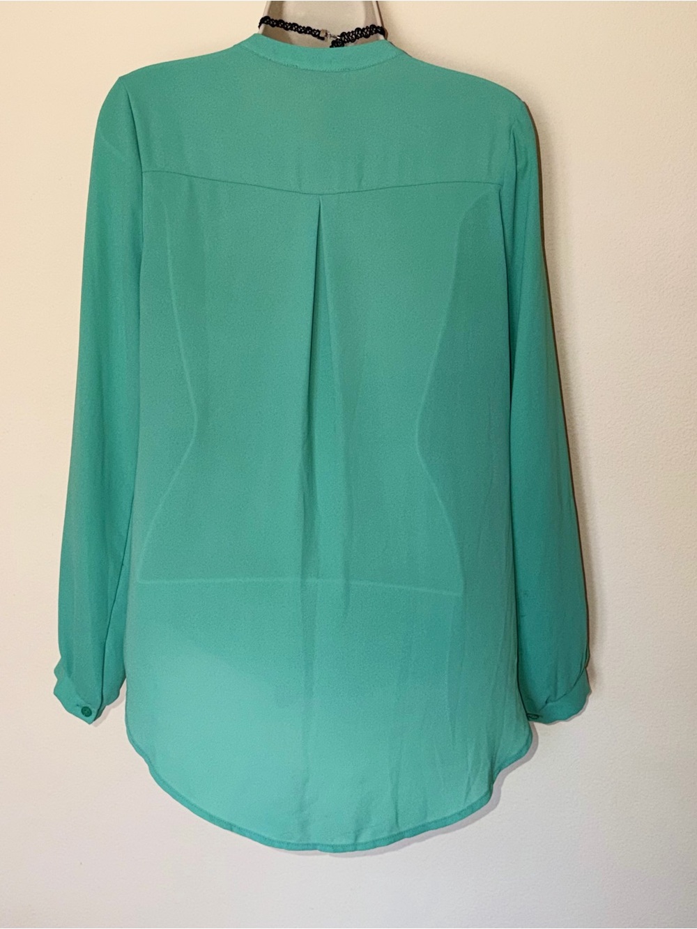 Women's Mint Green V-Neck Long Sleeve Blouse - Picture 4 of 16